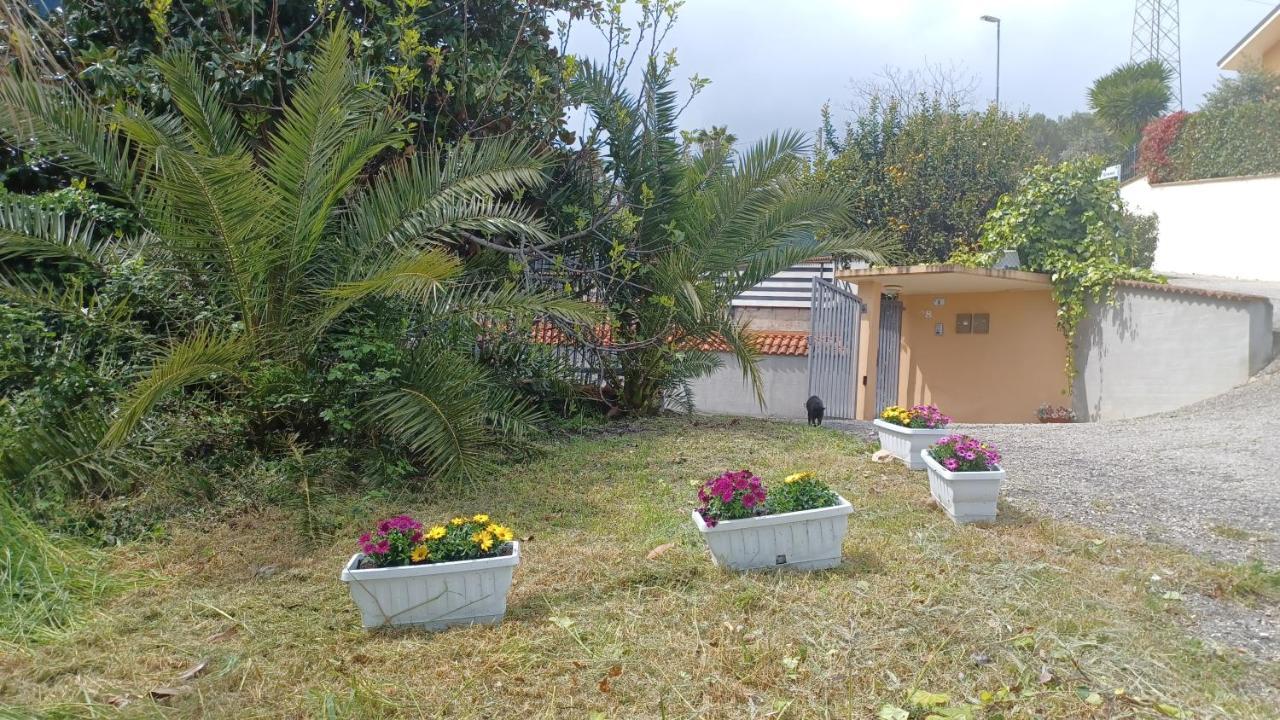 B&B Verena, Casa Ferrari Colonnella Exterior foto